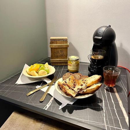 Apartament Le Lutz Nîmes Zewnętrze zdjęcie