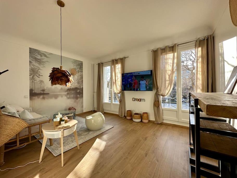 Apartament Le Lutz Nîmes Zewnętrze zdjęcie