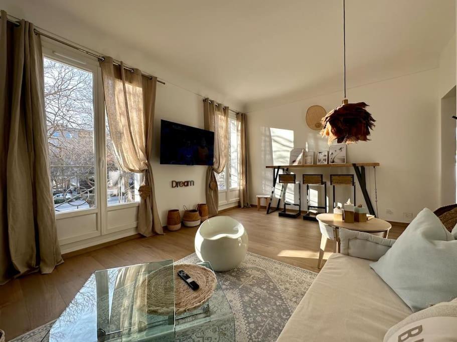 Apartament Le Lutz Nîmes Zewnętrze zdjęcie