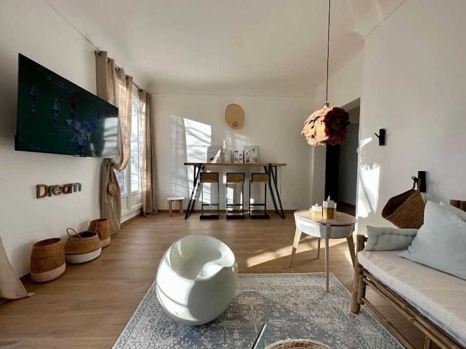 Apartament Le Lutz Nîmes Zewnętrze zdjęcie